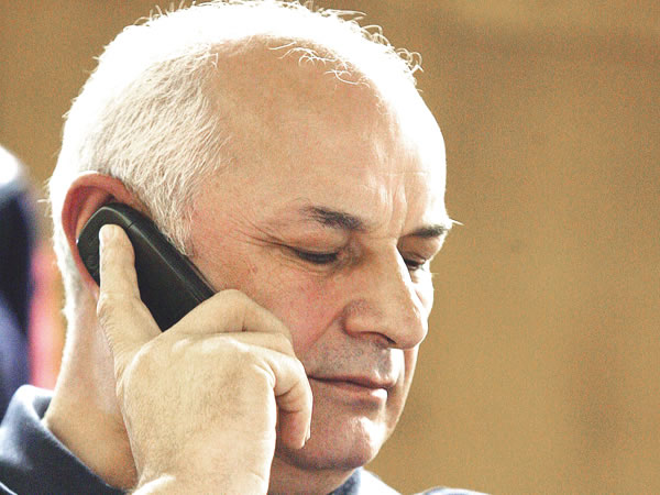 Tadici trage alte sfori